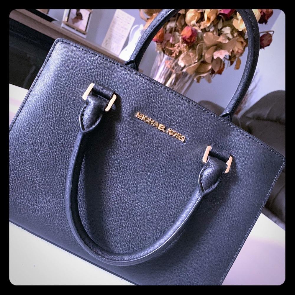 Black Michael Korea Handbag